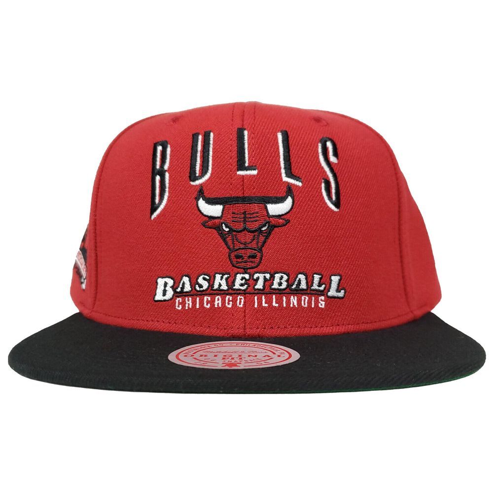Chicago Bulls Mitchell & Ness NBA Snapback Hat Cap Embroidery Logo Red Black NWT